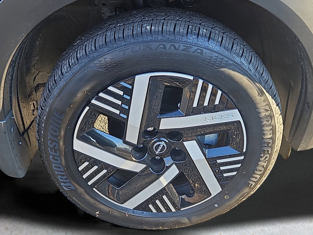 Certified 2025 Nissan Kicks SV SUV