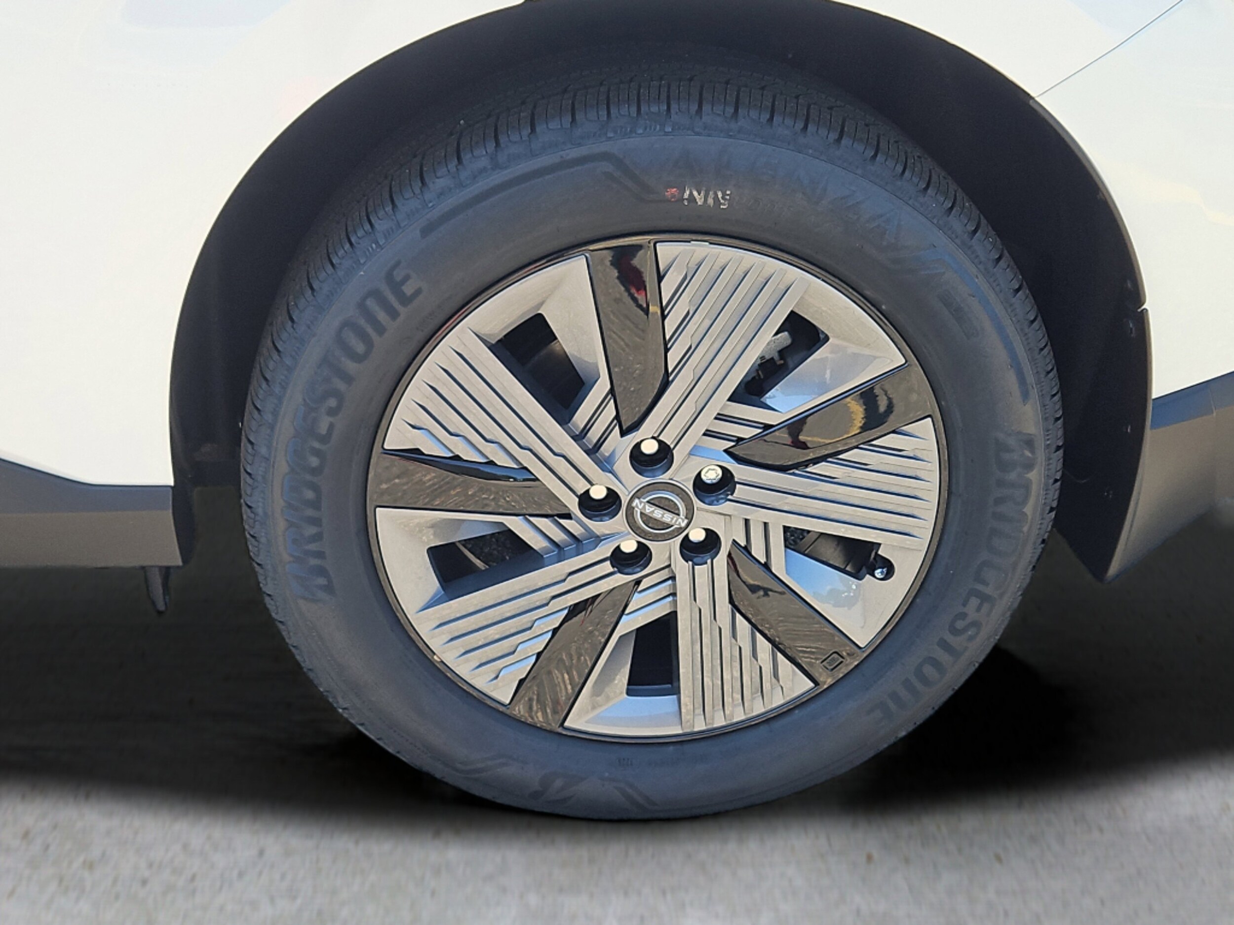 2025 Nissan Murano SL photo 3