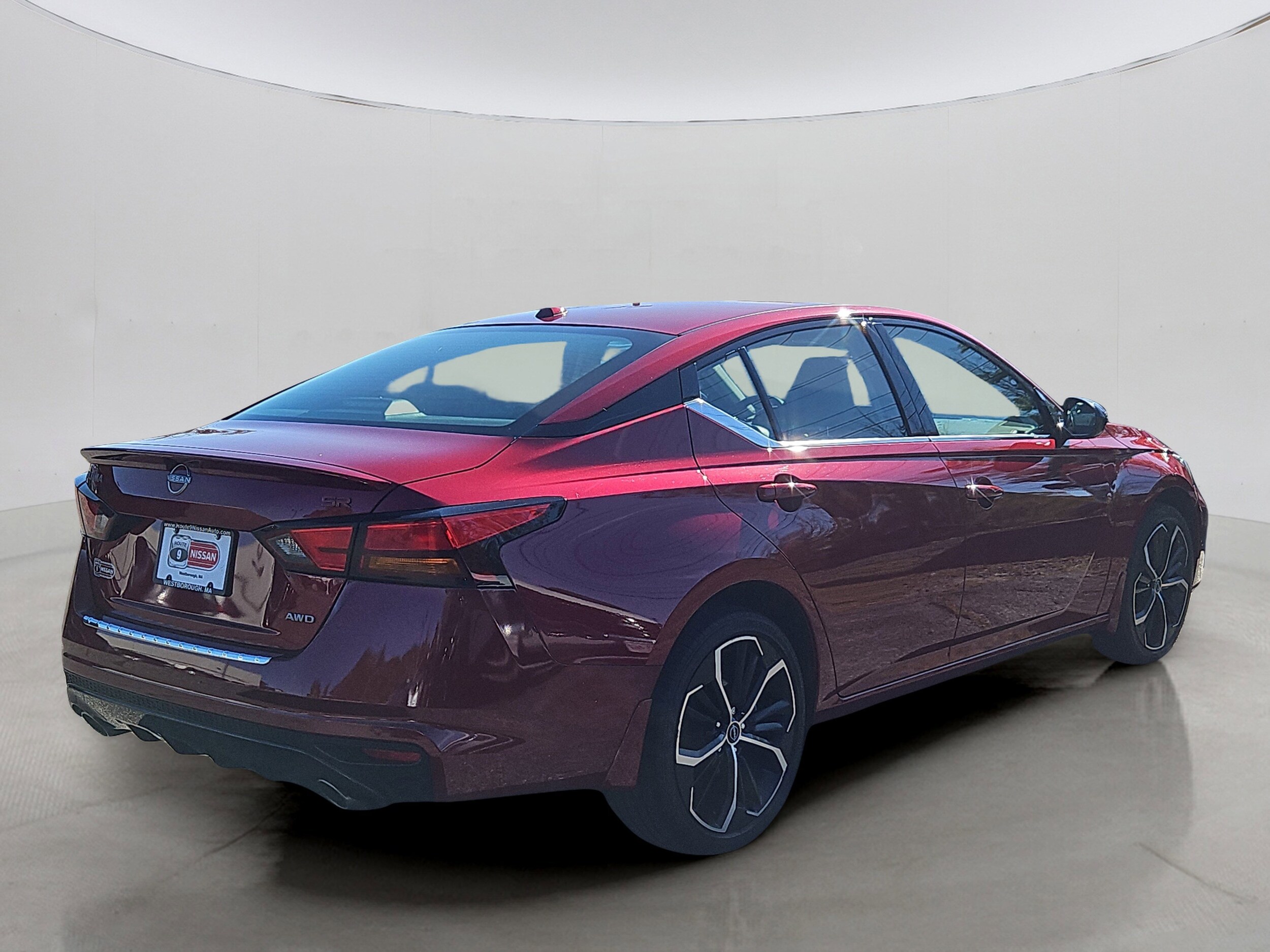 2023 Nissan Altima 2.5 SR photo 3