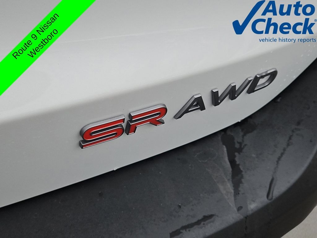 New 2026 Nissan Kicks SR SUV