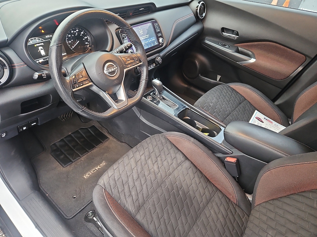 Used 2022 Nissan Kicks SR SUV