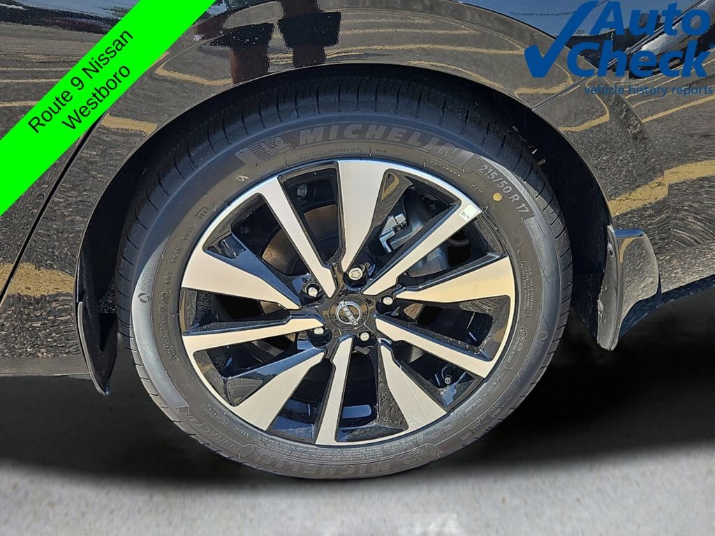 New 2025 Nissan Sentra SV Sedan