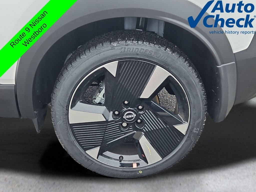 New 2026 Nissan Kicks SR SUV