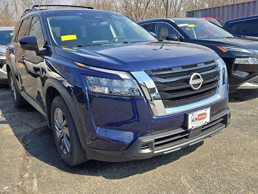 Used 2023 Nissan Pathfinder SV SUV