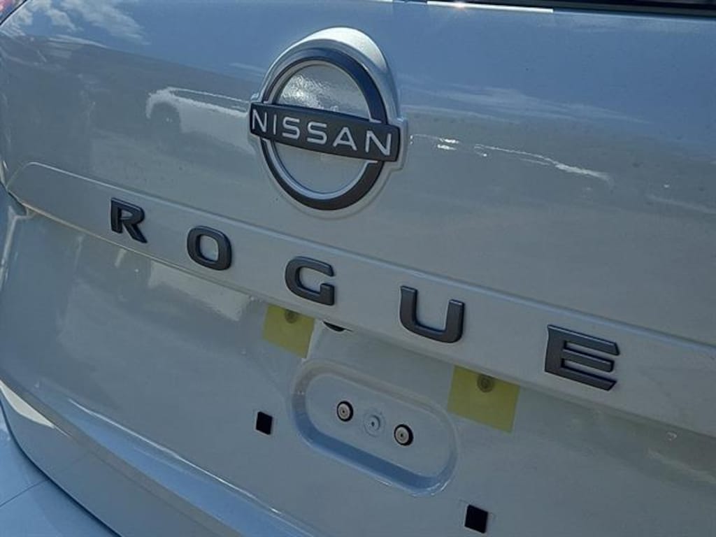 New 2026 Nissan Rogue SV SUV