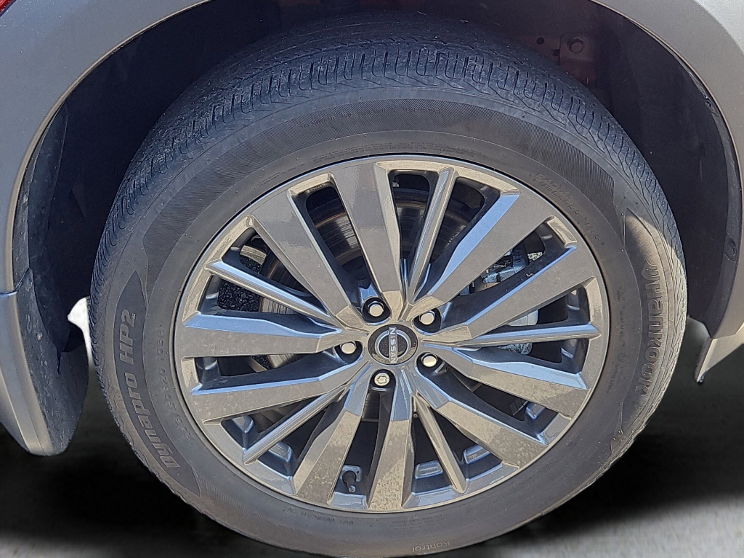 2023 Nissan Pathfinder SL photo 4