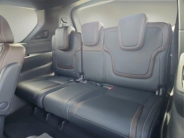 2025 Nissan Armada SL - Photo 45
