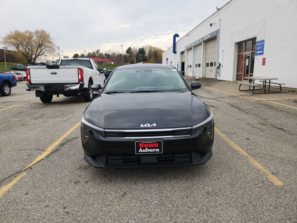 New 2025 Kia K4 Sedan
