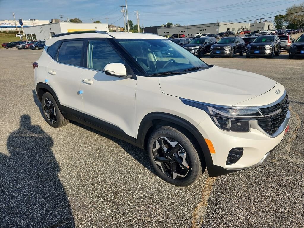 New 2026 Kia Seltos EX SUV