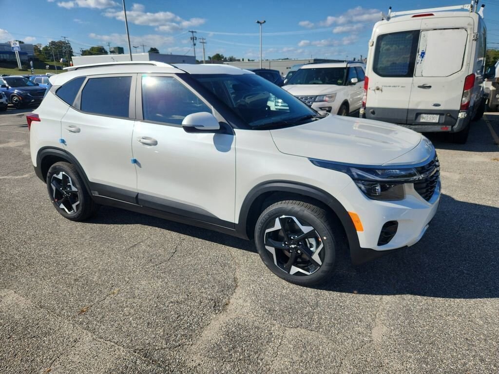New 2026 Kia Seltos S SUV