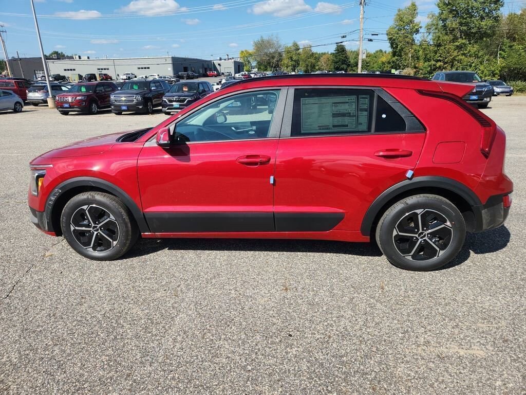 New 2025 Kia Niro EX SUV