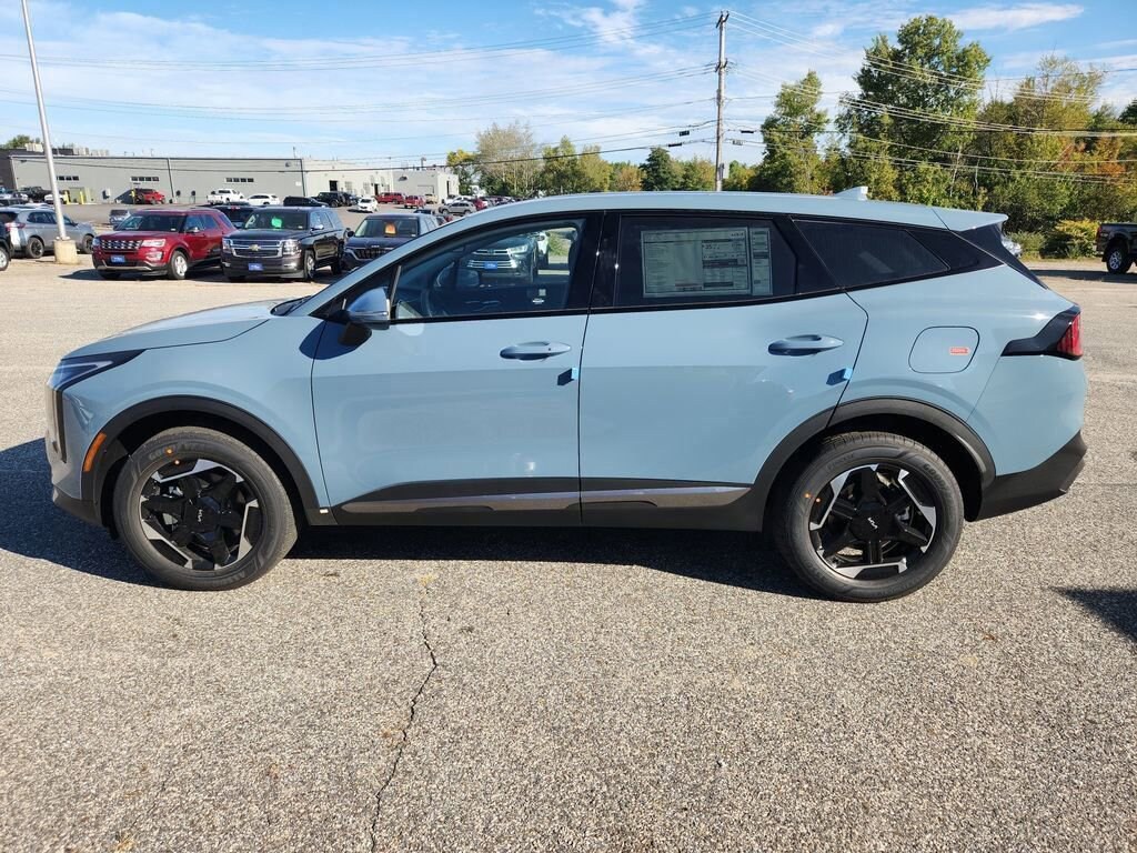 New 2026 Kia Sportage Hybrid S SUV