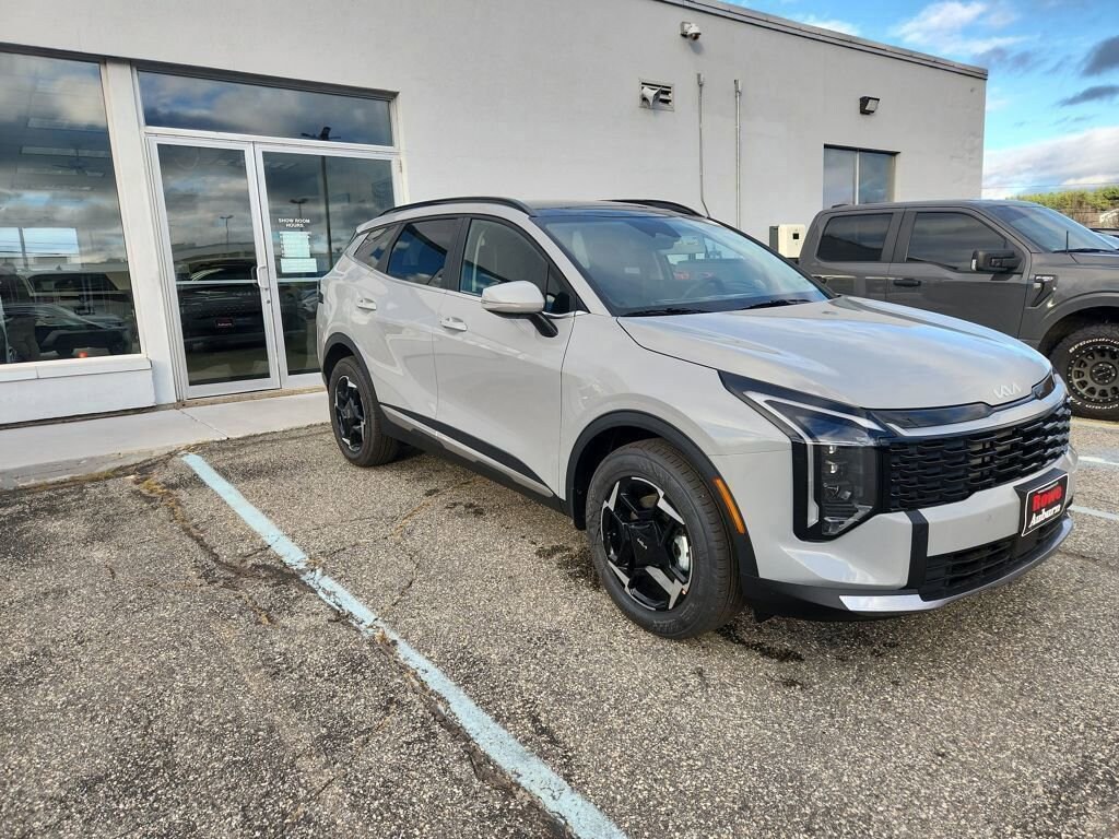 New 2026 Kia Sportage EX SUV