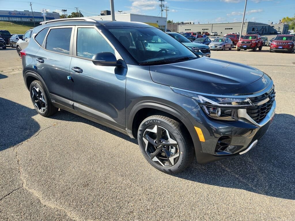 New 2026 Kia Seltos S SUV