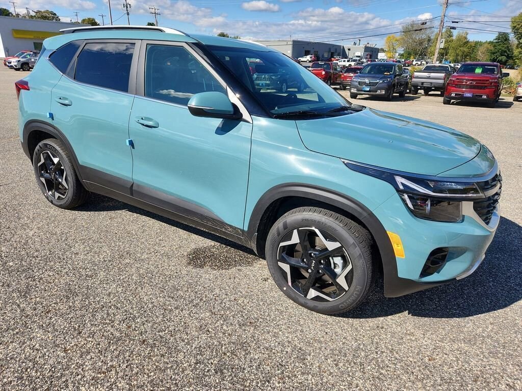 New 2026 Kia Seltos EX SUV