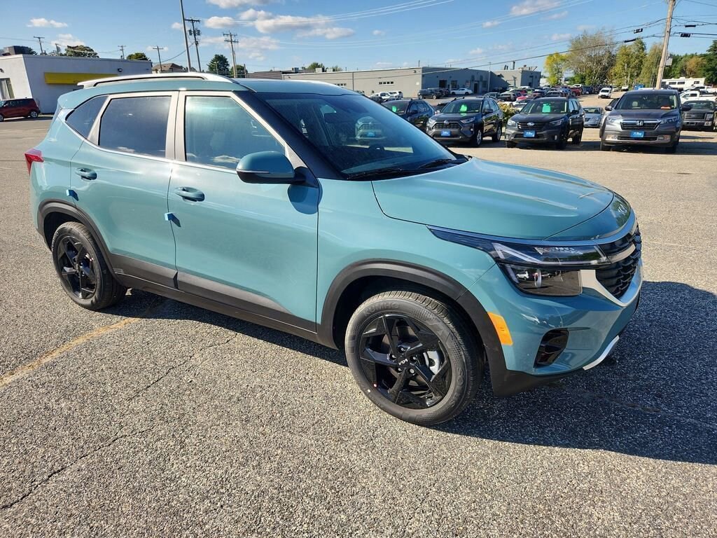 New 2026 Kia Seltos EX SUV