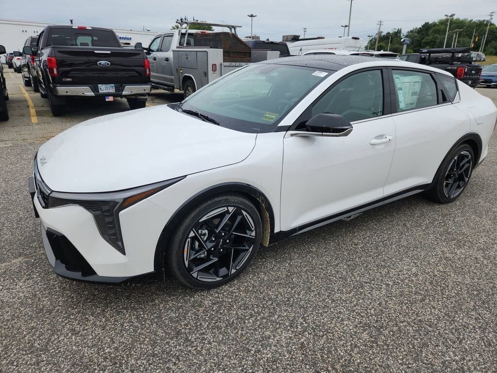 New 2025 Kia K4 GT-Line Sedan