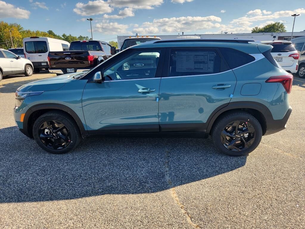 New 2026 Kia Seltos EX SUV