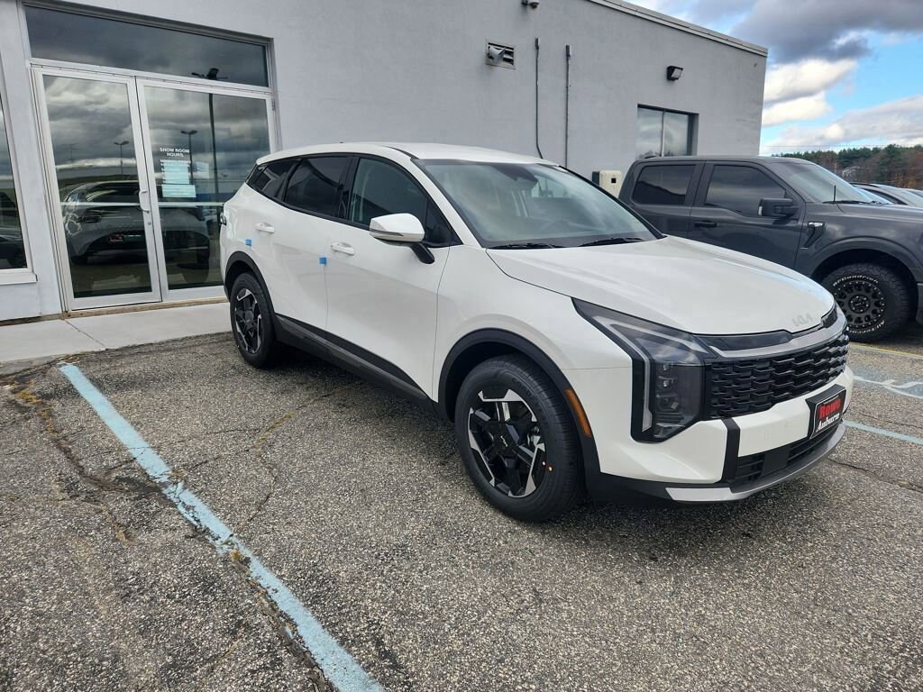 New 2026 Kia Sportage Hybrid S SUV