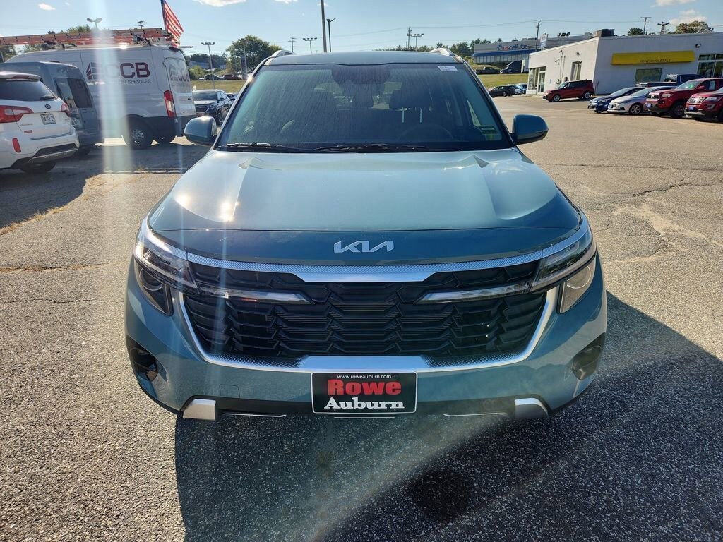 New 2026 Kia Seltos EX SUV