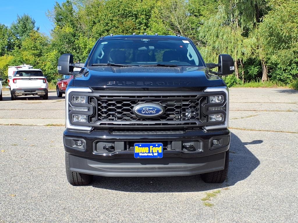 2026 Ford F-250 photo 2