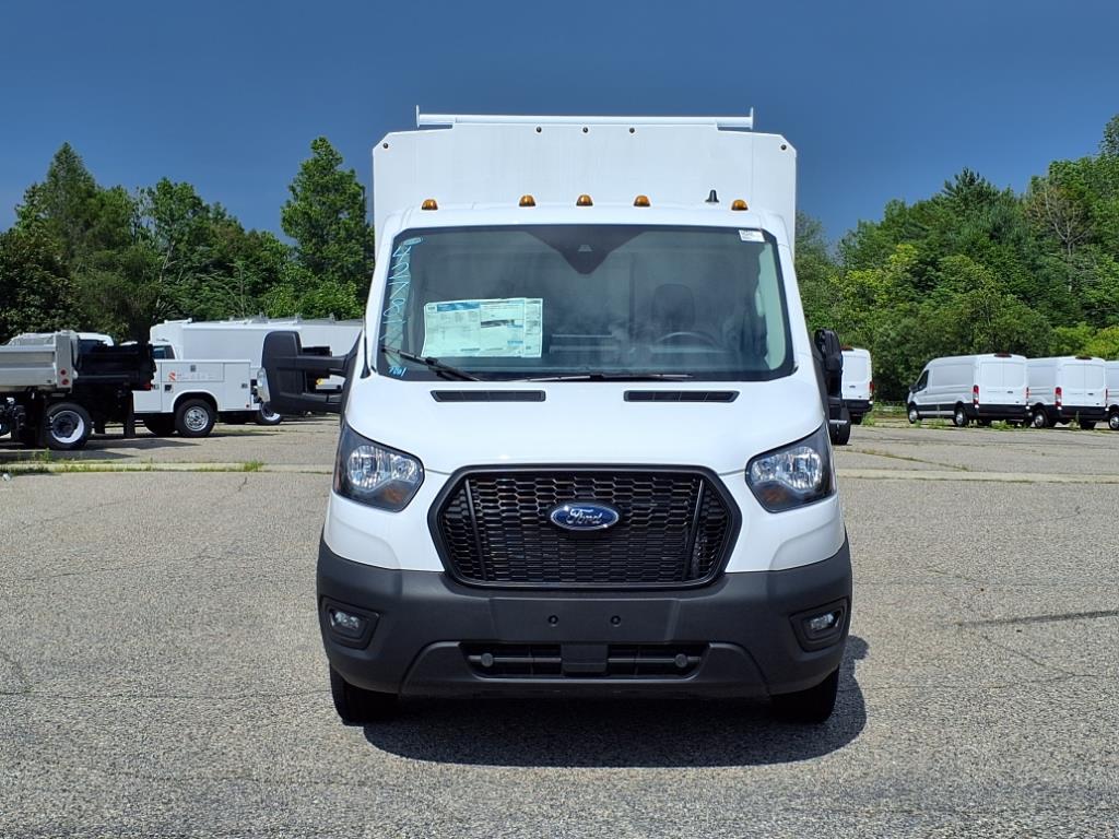 2025 Ford Transit photo 2
