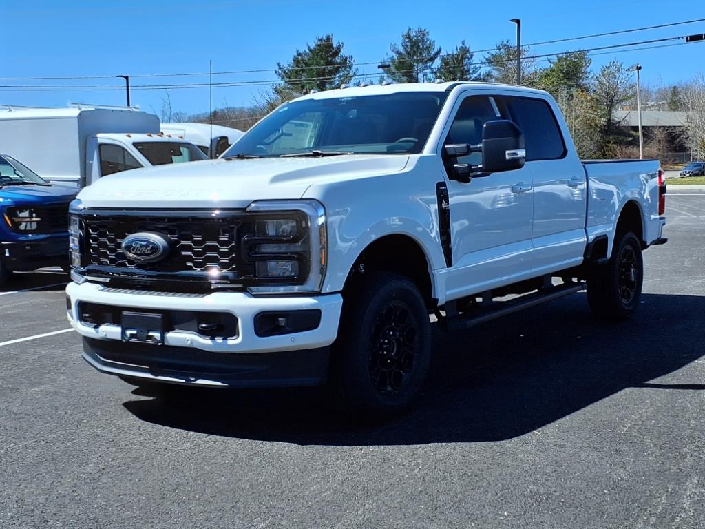 2025 Ford F-350 photo 3