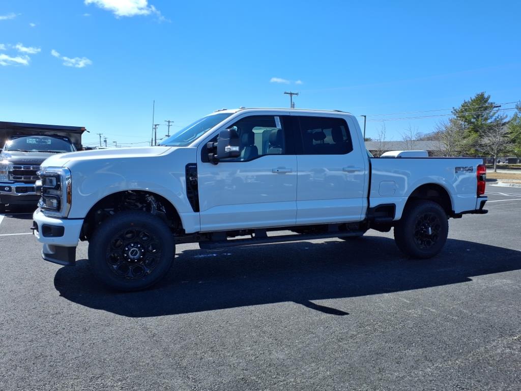 2025 Ford F-350 photo 4