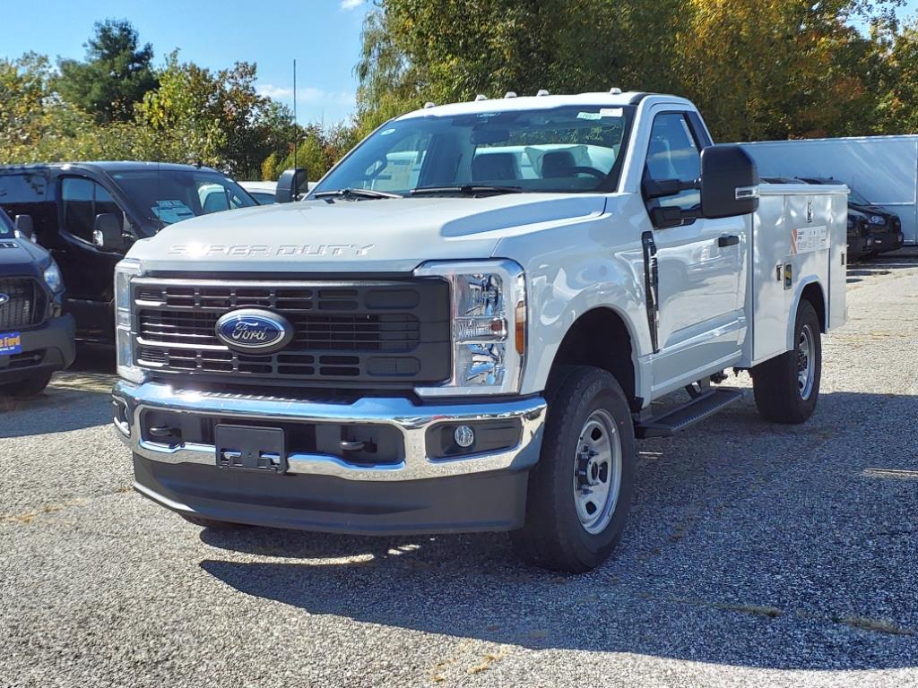 2024 Ford F-350 photo 3