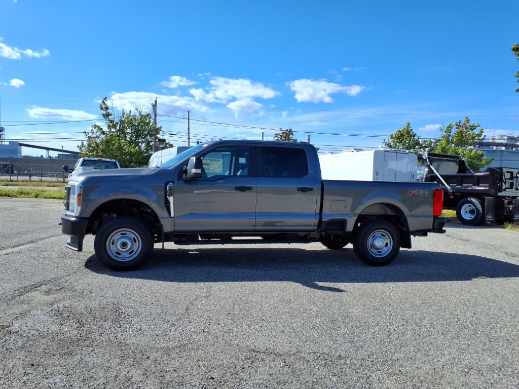 2025 Ford F-250 photo 4