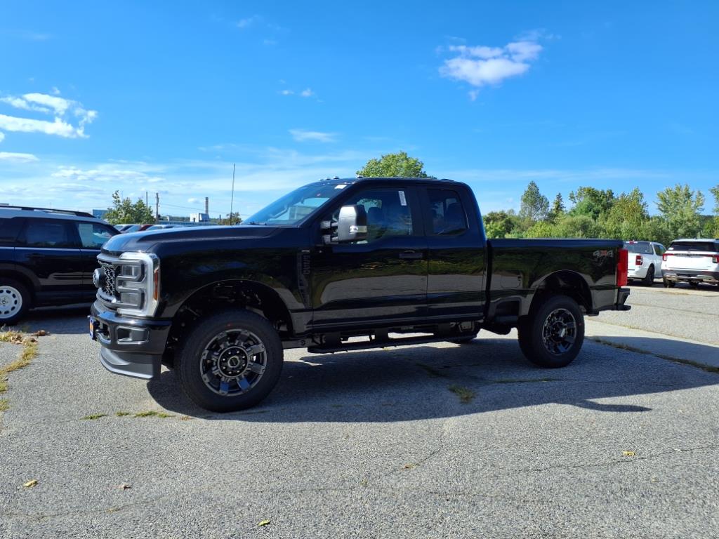 2026 Ford F-250 photo 4