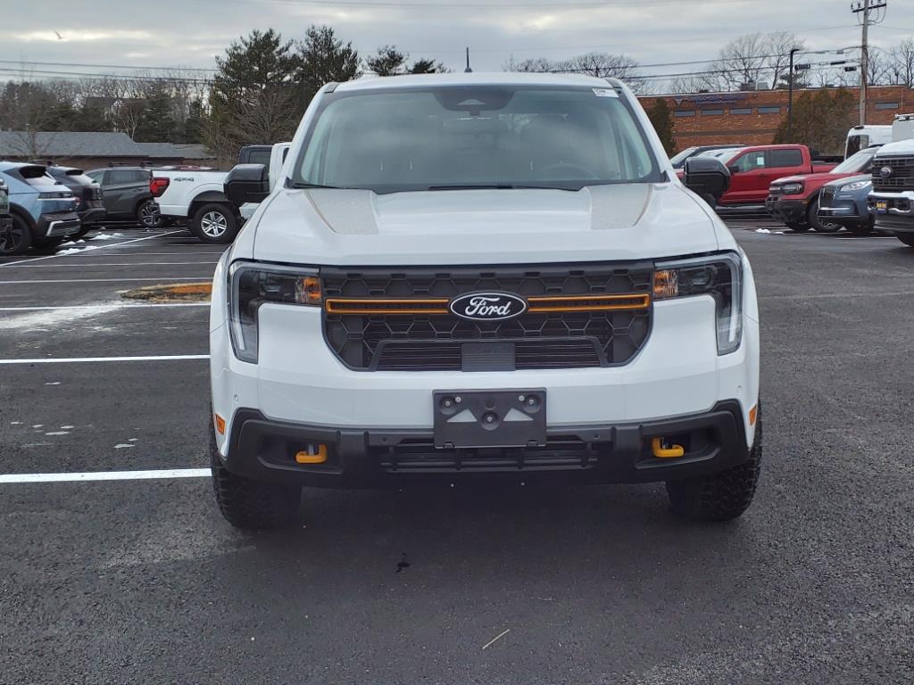 2025 Ford Maverick Tremor photo 2