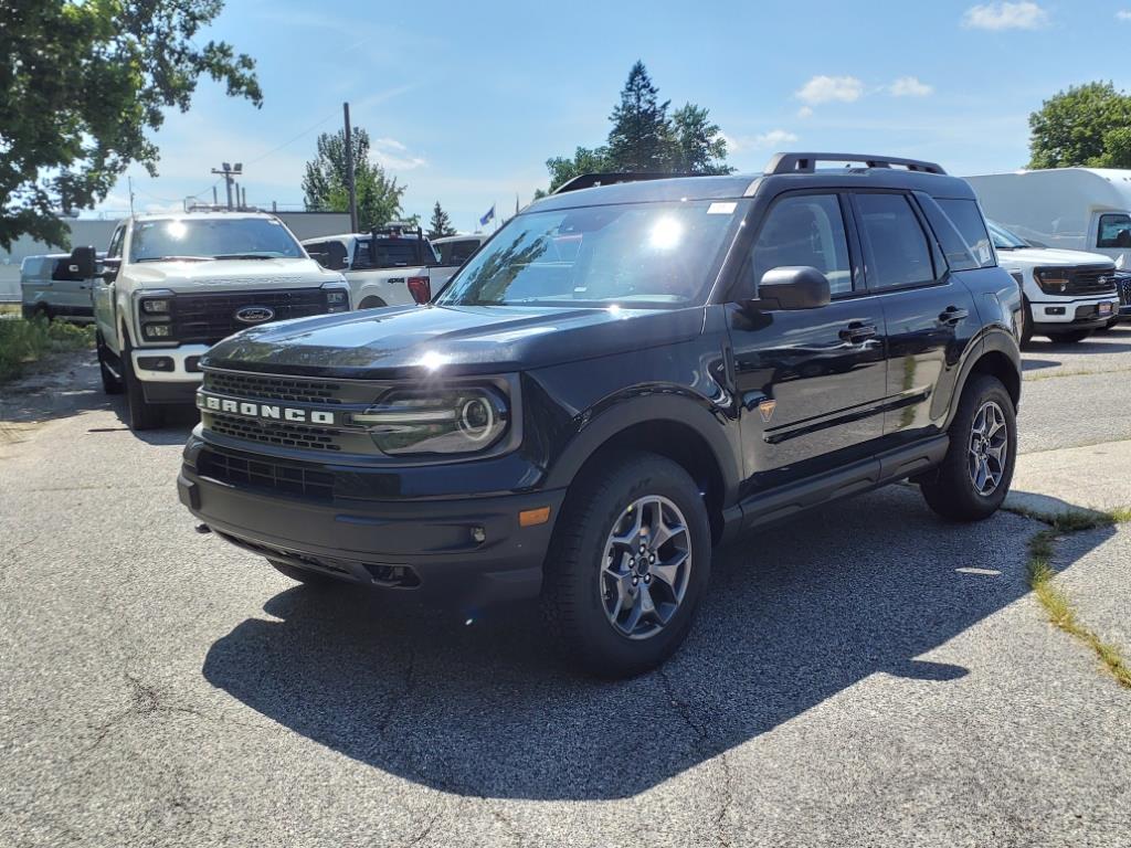 2024 Ford Bronco Big Bend photo 3