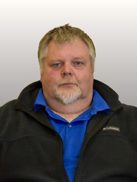 Staff member Peter Jaques from ID_03837b6e4a5a