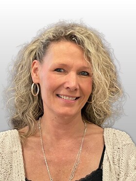 Staff member Christie Grant from ID_56cda6c236bf