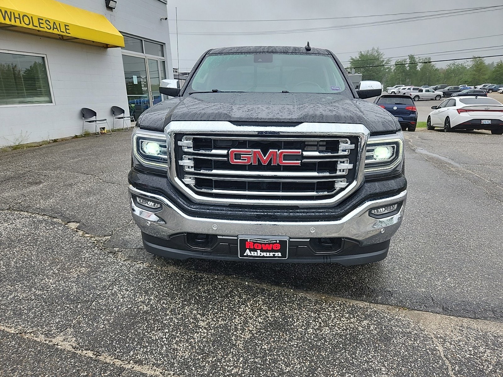 Used 2018 GMC Sierra 1500 SLT with VIN 3GTU2NEC6JG501712 for sale in Auburn, ME