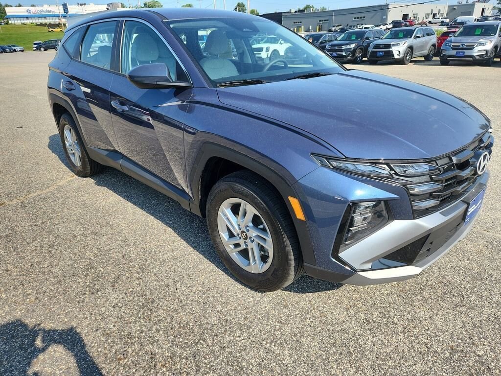 Used 2025 Hyundai Tucson SE SUV