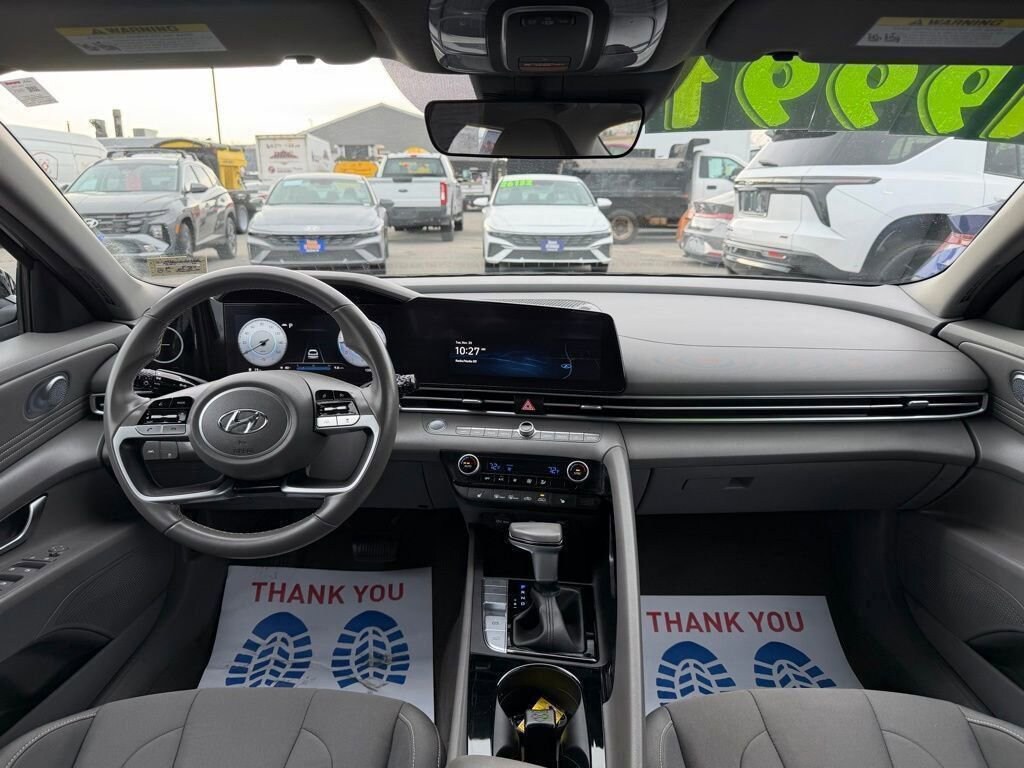 Used 2023 Hyundai Elantra SEL Sedan