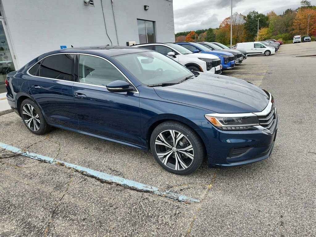 Used 2022 Volkswagen Passat 2.0T SE Sedan