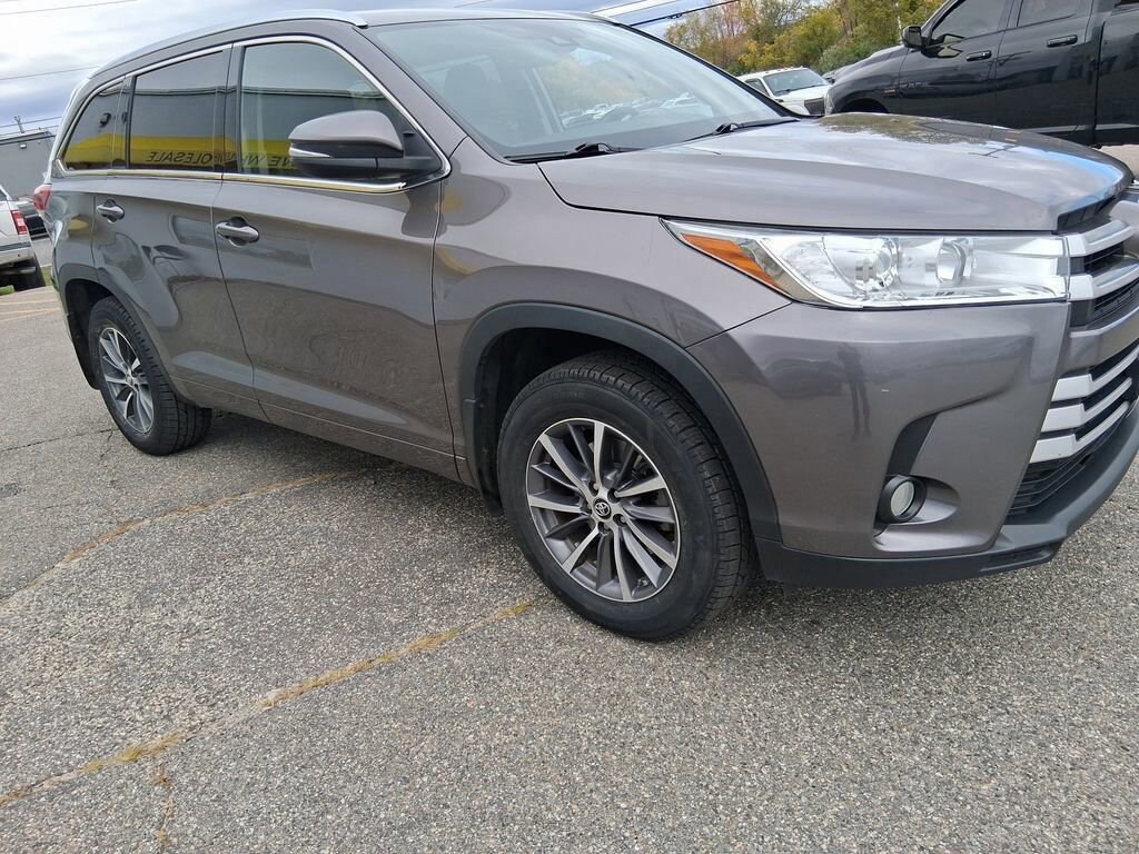Used 2018 Toyota Highlander XLE SUV