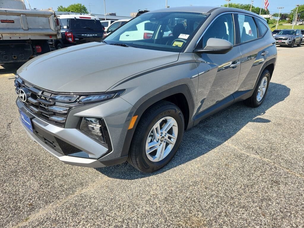 Used 2025 Hyundai Tucson SE SUV