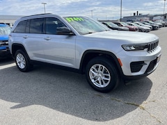 2025 Jeep Grand Cherokee Laredo SUV