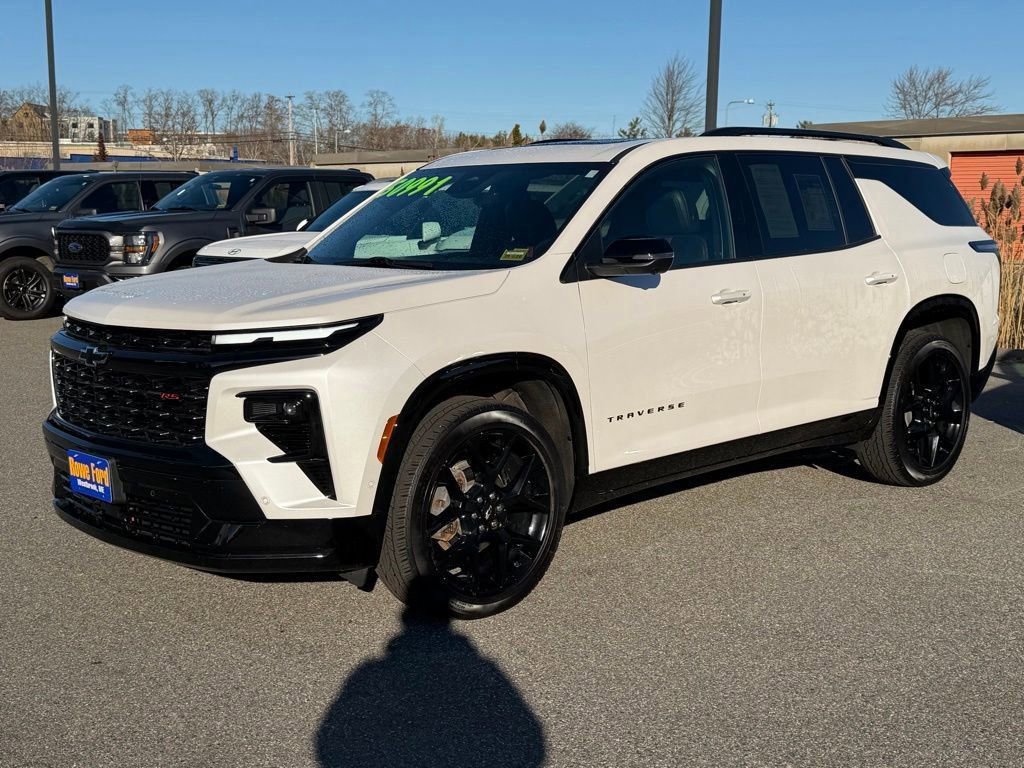 2024 Chevrolet Traverse RS photo 3