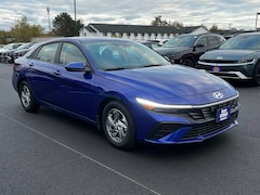 2025 Hyundai Elantra SE Sedan