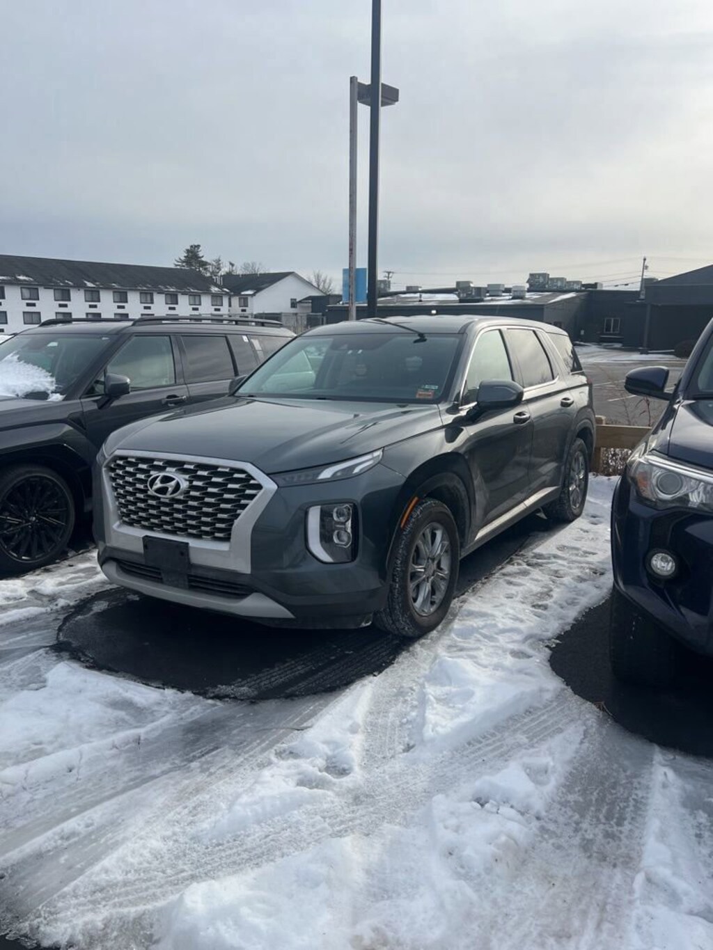 Used 2022 Hyundai Palisade SE SUV