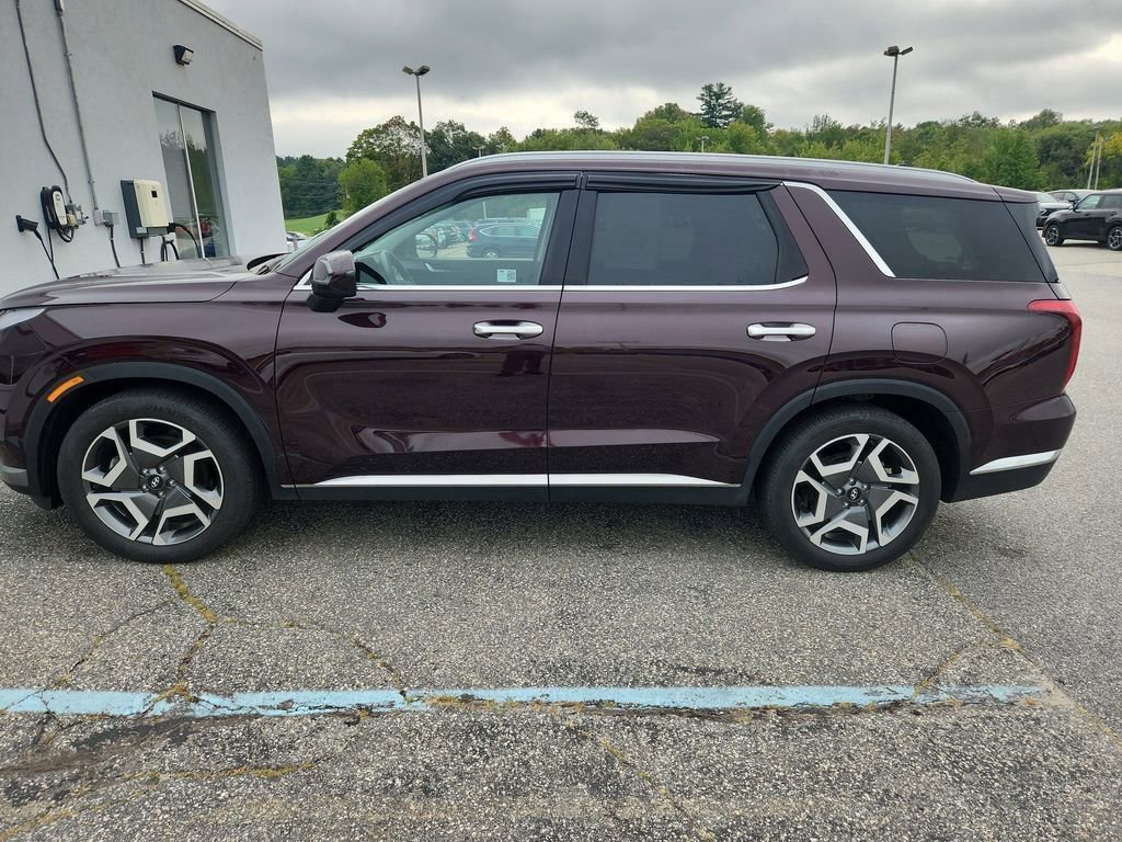 2024 Hyundai Palisade Limited photo 3