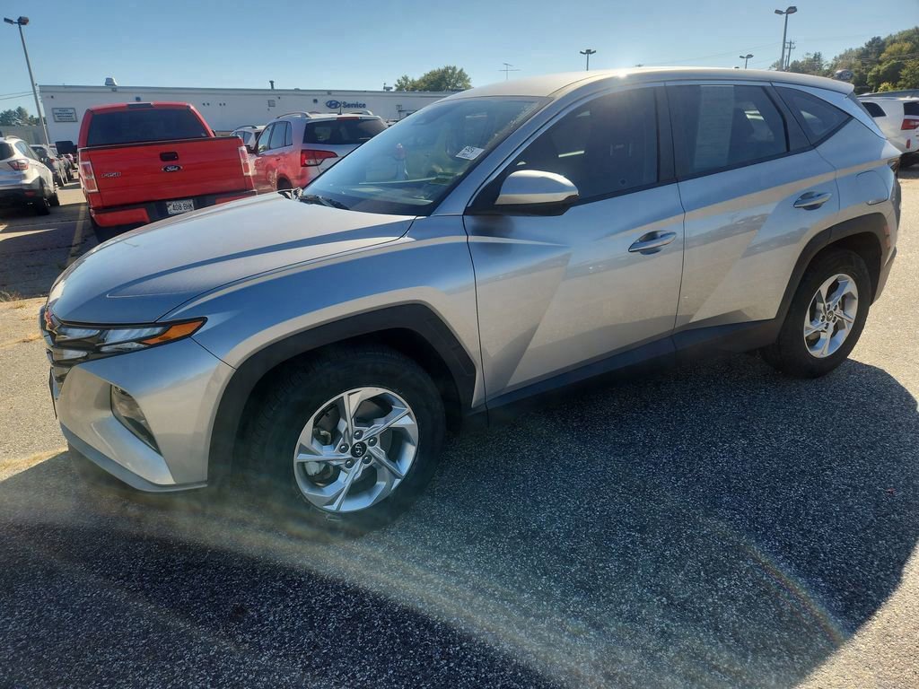2024 Hyundai Tucson SE photo 2
