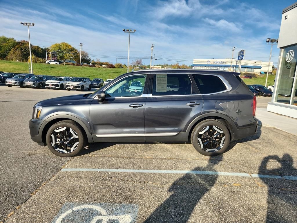 Used 2024 Kia Telluride S SUV