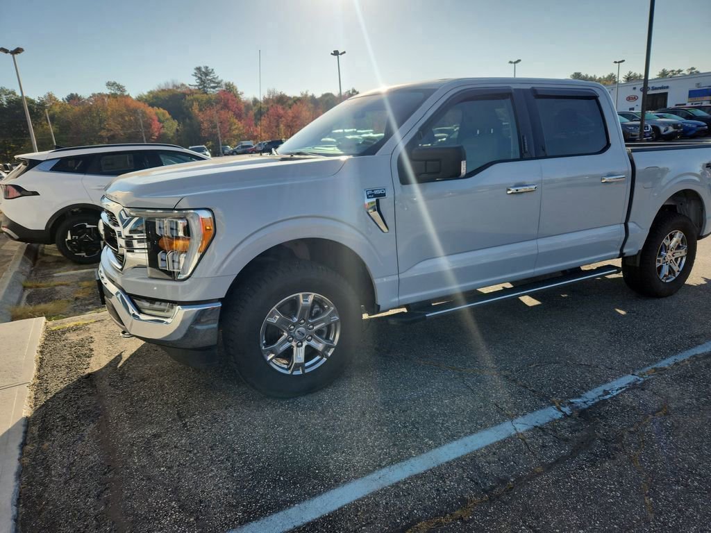 2021 Ford F-150 XLT photo 2
