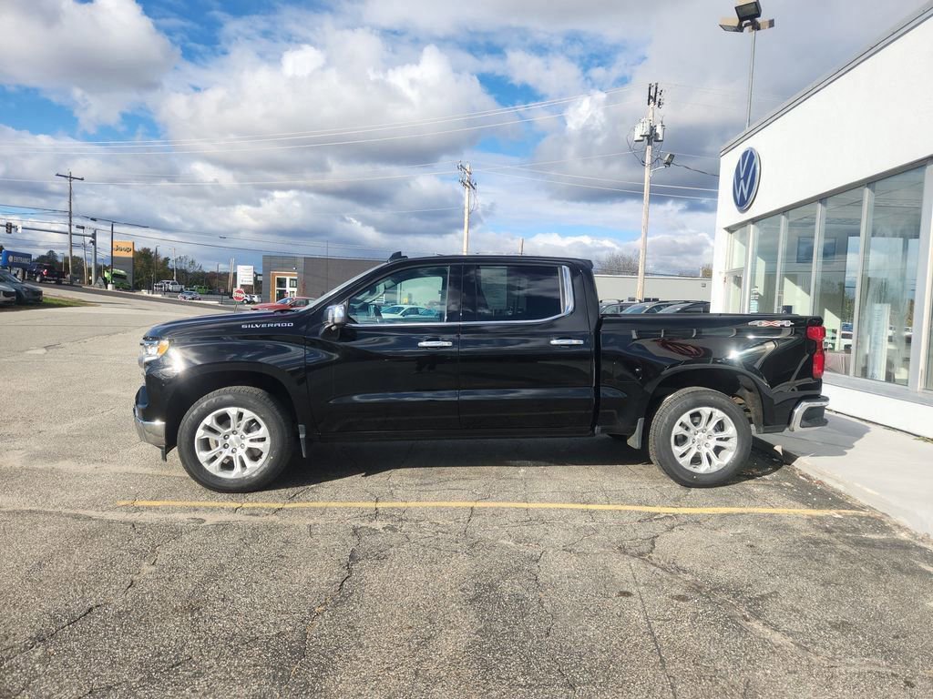 2023 Chevrolet Silverado 1500 LTZ photo 2